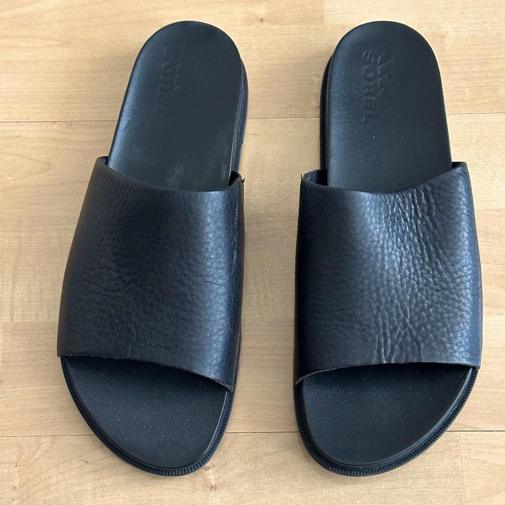 Sorel Leather Mules/Sandals.  Size 9.